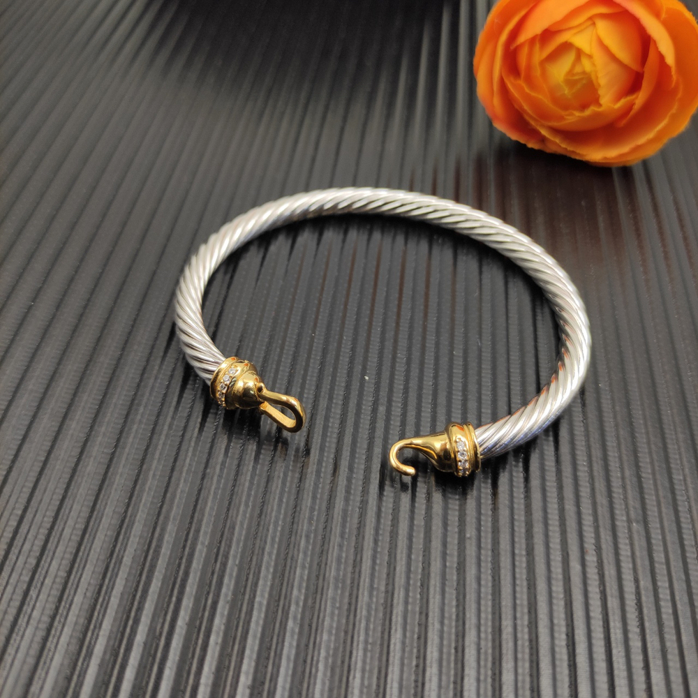 David Yurman 5mm Gold Rhinestone Hook Bracelet - Picture 4 of 7
